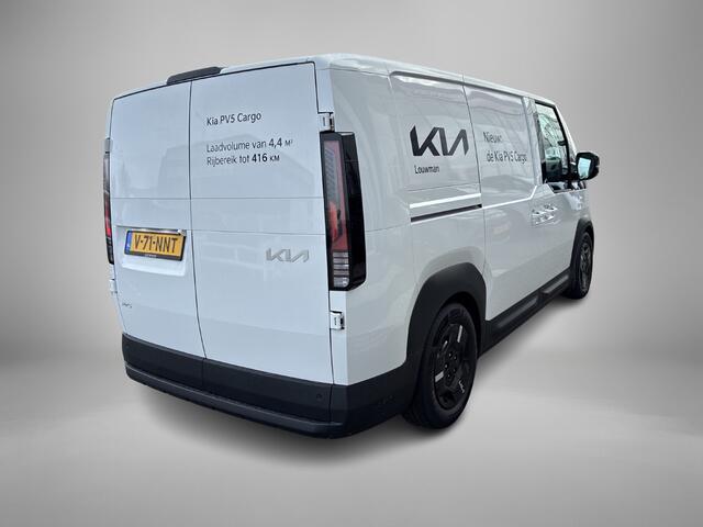 KIA PV5 L2H1 Essential 71.2 kWh | demonstratieauto | houten vloer en wanden