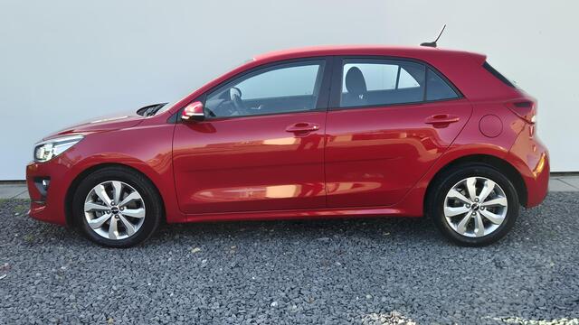 KIA RIO 1.0 T-GDi MHEV Vision Automaat - Camera achter - Airco - 16 Inch Lichtmetaal - Stoel en stuur verwarming