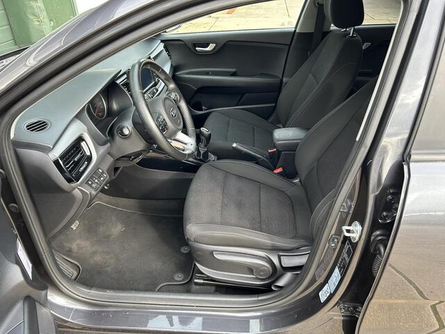 KIA RIO 1.0 TGDI First Edition