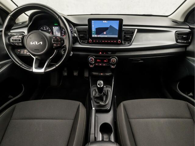 KIA RIO 1.0 T-GDi MHEV DynamicLine (APPLE CARPLAY, NAVIGATIE, CAMERA, KEYLESS, SPORTSTOELEN, LED KOPLAMPEN, GETINT GLAS, NIEUWE APK, NIEUWSTAAT)