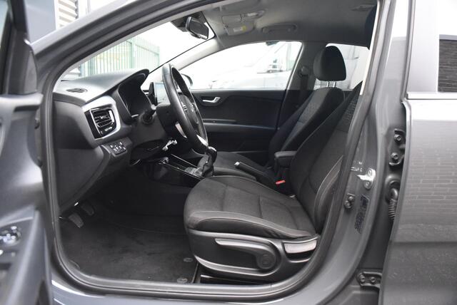 KIA RIO 1.0 T-GDi MHEV DynamicPlusLine Camera - Navigatie