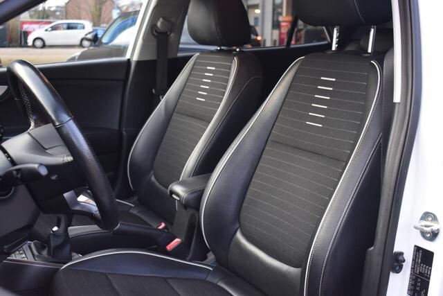 KIA RIO 1.0 T-GDi MHEV GT-Line | Navigatie | Camera | Stuur/Stoelverwarming | 12 mnd BOVAG garantie | Whatsapp 06-5318899