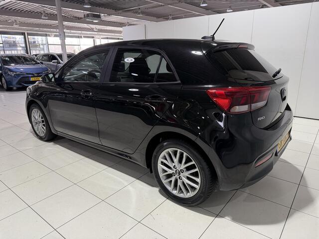 KIA RIO 1.0 TGDI DynamicLine Apple Carplay/Android Auto, Navigatie, Camera.