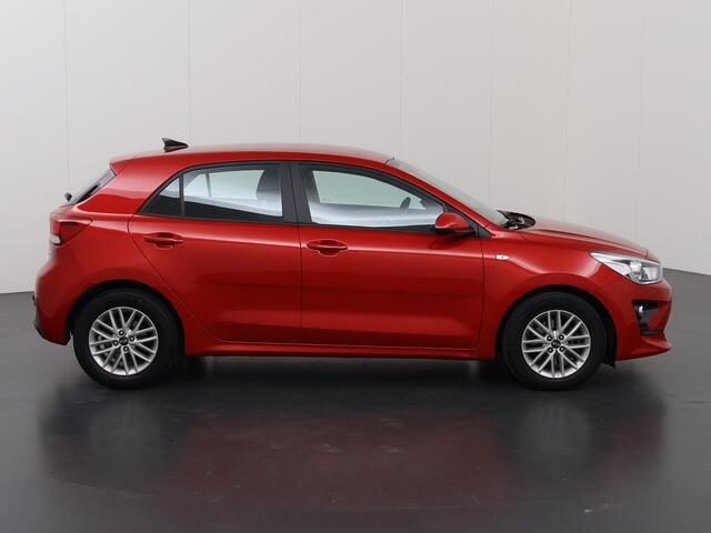 KIA RIO 1.0 T-GDi MHEV DynamicLine | Trekhaak | Parkeercamera | Navigatie | Climate Control | Cruise Control |