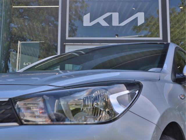 KIA RIO 1.2 CVVT DynamicLine | Navigatie | Camera | Carplay | "15 LMV | tot 10jr.Garantie |