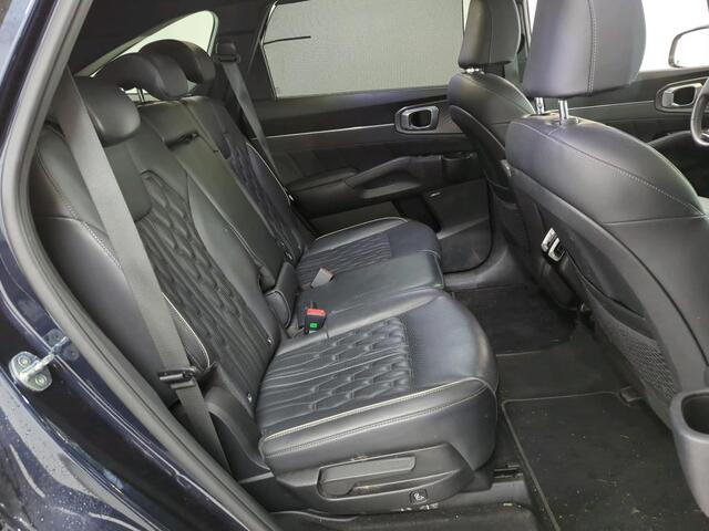 KIA SORENTO 1.6 T-GDI Hybrid 2WD ExecutiveLine 7p. NL-AUTO | 1STE EIGENAAR | 7P