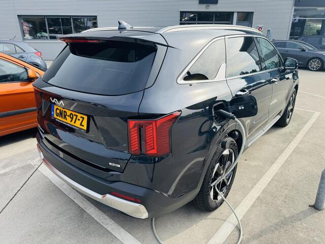 KIA SORENTO 1.6 T-GDi Plug-in Hybrid 4WD DynamicPlusLine 7p. Nw geleverd & Onderhouden | BTW auto | Bose | Panoramadak !