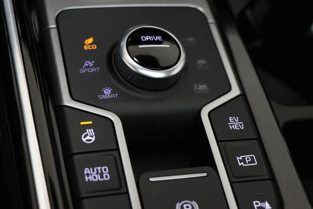 KIA SORENTO 1.6 T-GDI Plug-in Hybrid 4WD ExecutiveLine 7p. | PANORAMADAK | HEAD UP | STUURVERWARMING | 360º CAMERA