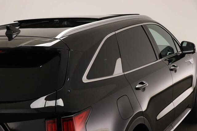 KIA SORENTO 1.6 T-GDI Plug-in Hybrid 4WD ExecutiveLine 7p. | PANORAMADAK | HEAD UP | STUURVERWARMING | 360º CAMERA
