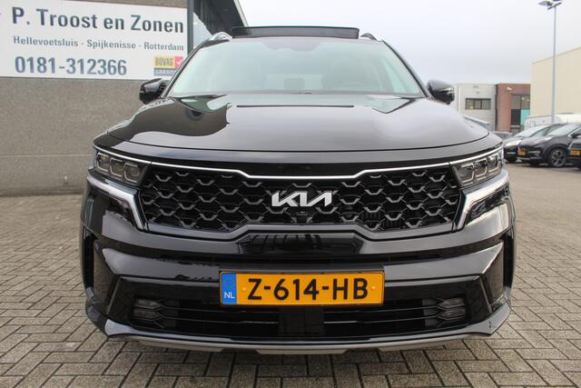 KIA SORENTO 1.6 T-GDI Plug-in Hybrid 4WD Edition 7p. 1ste Eigenaar/Panoramadak/Navigatie/Applecarplay/Bose audio/Lederen bekleding/360 Camera/Stoelverwarming voor en achter/Stuurverwarming/Stoelverkoeling/Adaptive cruise control/Laneassist/Electrische best. stoel met