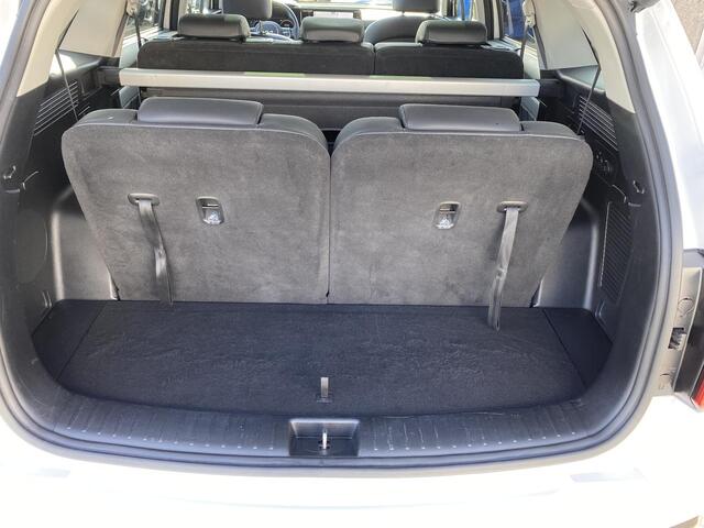 KIA SORENTO 1.6 T-GDI Hybrid 2WD DynamicPlusLine 7p. Auto bomvol luxe! Panoramisch schuif-/kanteldak, 7 zitplaatsen, navigatie, Apple CarPlay/Android Auto, stoelen verwarmd, dodehoek detectie