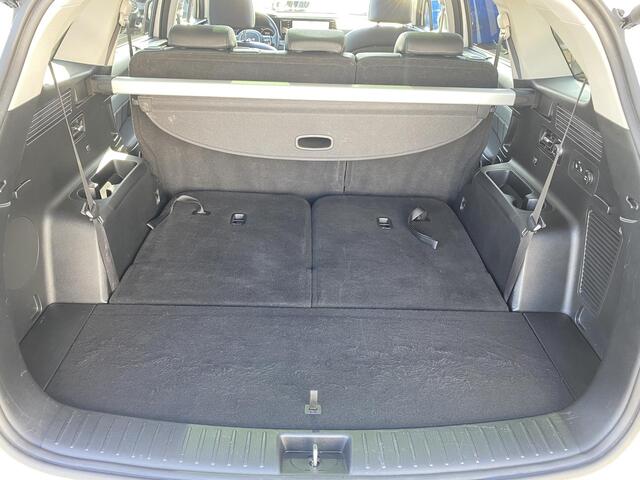 KIA SORENTO 1.6 T-GDI Hybrid 2WD DynamicPlusLine 7p. Auto bomvol luxe! Panoramisch schuif-/kanteldak, 7 zitplaatsen, navigatie, Apple CarPlay/Android Auto, stoelen verwarmd, dodehoek detectie