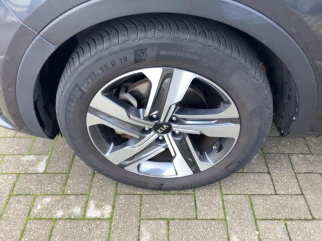 KIA SORENTO 1.6 T-GDI Plug-in Hybrid 4WD ExecutiveLine 7p. | zuid | Afneembare trekhaak | Panoramadak | Stoelverwarming