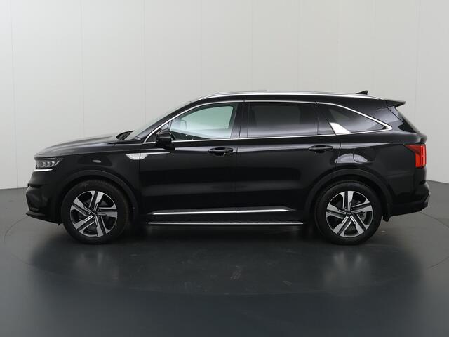 KIA SORENTO 1.6 T-GDI Plug-in Hybrid 4WD ExecutiveLine 7p. | Panoramaschuifdak | 360 Camera | Stoelventilatie | Head-up display | Keyless | Dodehoekcamera | Bose Premium Sound |