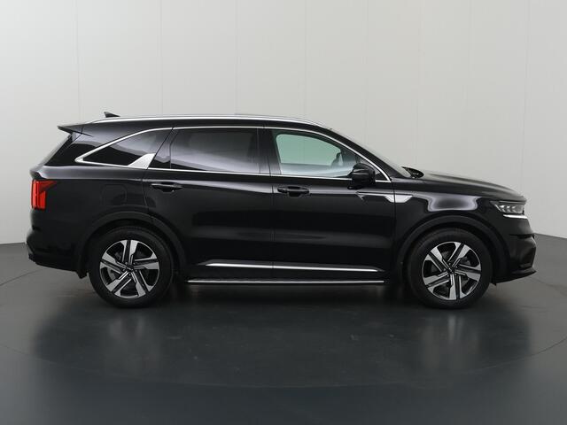 KIA SORENTO 1.6 T-GDI Plug-in Hybrid 4WD ExecutiveLine 7p. | Panoramaschuifdak | 360 Camera | Stoelventilatie | Head-up display | Keyless | Dodehoekcamera | Bose Premium Sound |
