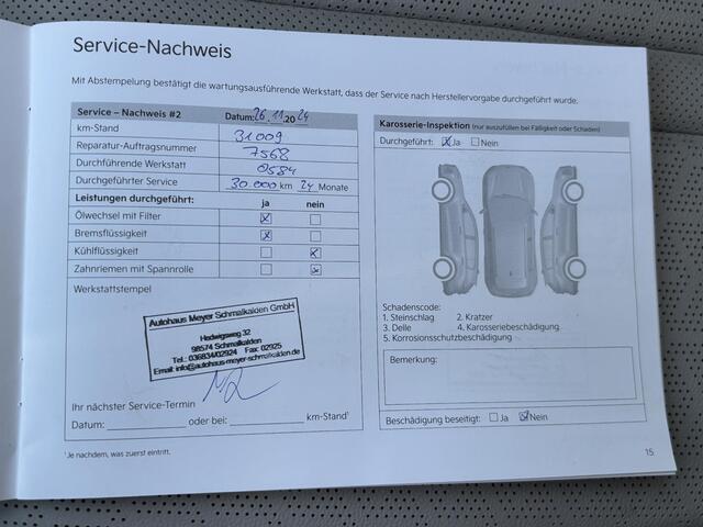 KIA SORENTO 1.6 T-GDI Plug-in Hybrid 4WD ExecutiveLine 5p. Aut / Fabrieksgarantie tot 12-2029 / Dealer onderhouden / EAER 61 km stad 69km / 1.500 kg trekgewicht / Leder / Navigatie / Adapt. CC / BOSE / Rondom Zicht Camera / Apple Carplay/Android / elektr. Achterklep 