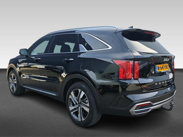 KIA SORENTO 1.6 T-GDI Plug-in Hybrid 4WD ExecutiveLine 7p. | Automaat | Stoelverwarming/Koeling | 360 Camera | Volleder | Trekhaak | Pano | Bose |