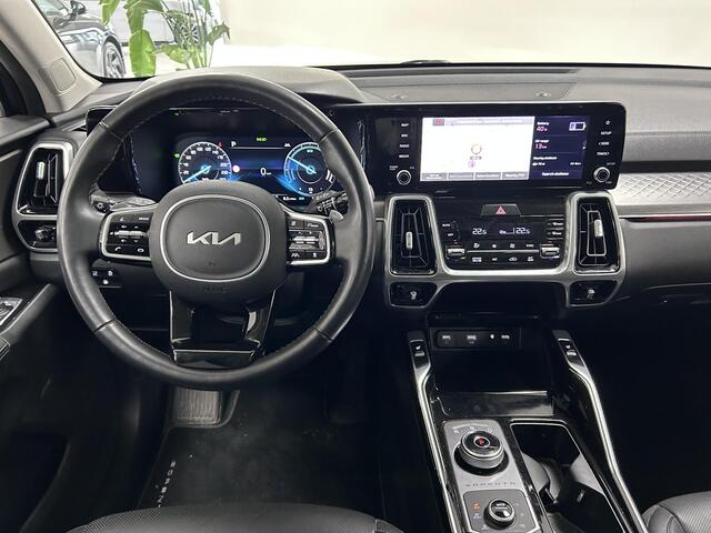 KIA SORENTO 1.6 T-GDI Plug-in Hybrid 4WD DynamicPlusLine 7p. ELEKTRISCH PANORAMADAK | SOH 97,9 % | NAVIGATIE | ACHTERUITRIJCAMERA