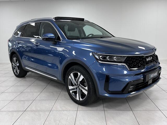 KIA SORENTO 1.6 T-GDI Plug-in Hybrid 4WD DynamicPlusLine 7p. ELEKTRISCH PANORAMADAK | SOH 97,9 % | NAVIGATIE | ACHTERUITRIJCAMERA