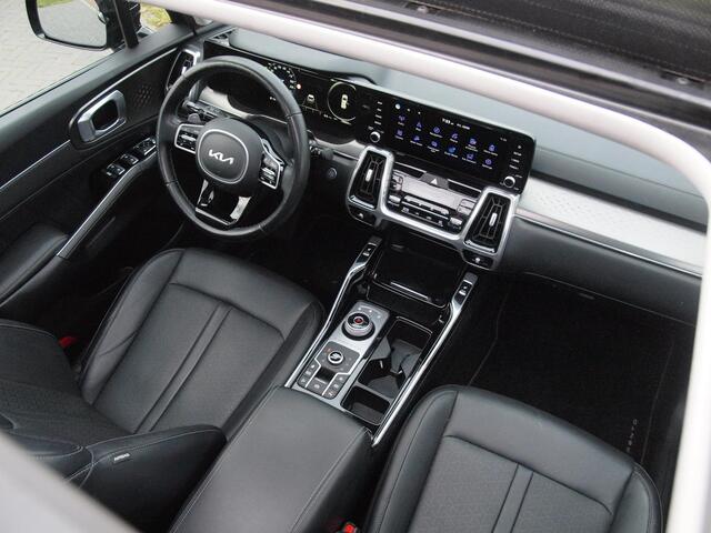 KIA SORENTO 1.6 T-GDI Plug-in Hybrid 4WD DynamicPlusLine 7p. | Panoramadak | Camera | Apple Carplay | Cruise Control | BOSE |