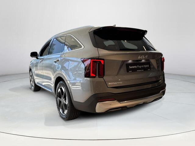 KIA SORENTO 1.6 T-GDi Plug-in Hybrid 4WD ExecutiveLine 7p. | Tot 10 jaar garantie | Informeer naar de beschikbaarheid |