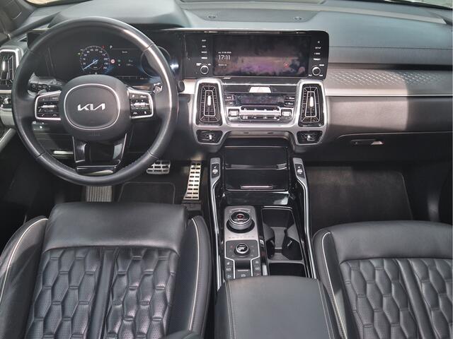 KIA SORENTO 1.6 T-GDI Plug-in Hybrid PHEV 4WD ExecutiveLine 7p. | Leder | Stoel+StuurVerw. | Panoramadak | 360-Camera | Trekhaak | Tot 10jr. Kia-Garantie |