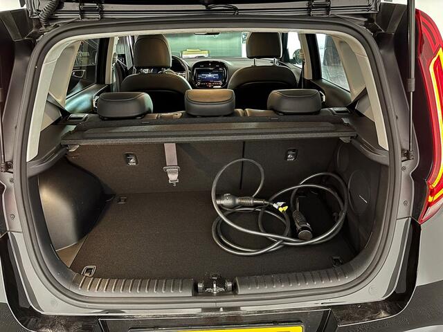 KIA SOUL e-Soul ExecutiveLine 64 kWh | SOH 100% | LEDER | LED | NAVI | ECC ? 1e Eigenaar