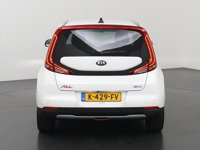 KIA SOUL e-Soul ExecutiveLine 64 kWh | Harman/Kardon Audio | Head Up display | Adaptieve Cruise Control | Stoelverwarming | Navigatie | Achteruitrijcamera | Apple Carplay