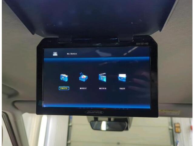 KIA SOUL e-Soul 150kW / 64kWh Executive line / Leder / TV. DVD scherm A./ Pdc+Camera / Xenon / Navigatie / Airco-ecc./