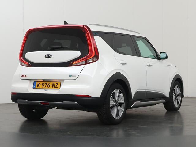 KIA SOUL e-Soul ExecutiveLine 64 kWh | Harman/Kardon Audio | Head Up display | Adaptieve Cruise Control | Stoelverwarming | Navigatie | Achteruitrijcamera | Apple Carplay