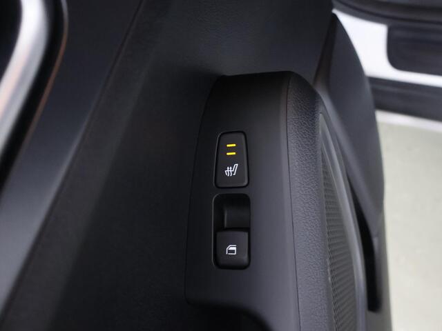 KIA SOUL e-Soul ExecutiveLine 64 kWh | Harman/Kardon Audio | Head Up display | Adaptieve Cruise Control | Stoelverwarming | Navigatie | Achteruitrijcamera | Apple Carplay