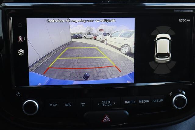 KIA SOUL e-Soul ExecutiveLine 64 kWh Navigatie, Cruise control, Camera, Voor- en achter stoelverwarming, Climate control, Trekhaak