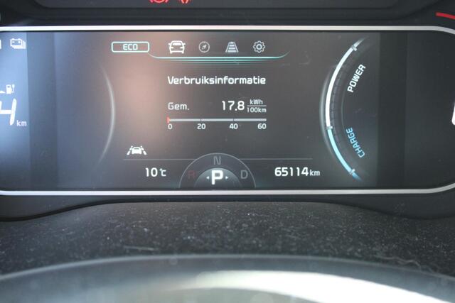 KIA SOUL e-Soul ExecutiveLine 64 kWh LEDER, SCHUIFDAK, 2 LAADKABELS, STOEL- STUUR VERWARMING