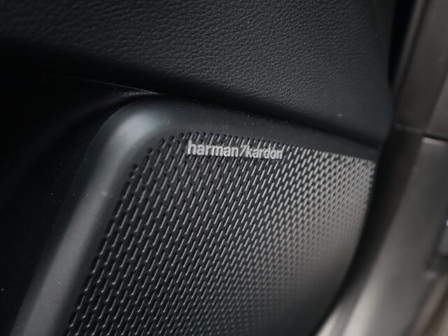 KIA SOUL e-Soul ExecutiveLine 64 kWh / Schuifdak / Stoelkoeling & Verwarming / H&K / Leder