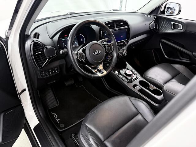 KIA SOUL e-Soul ExecutiveLine 64 kWh | Harman/Kardon Audio | Head Up display | Adaptieve Cruise Control | Stoelverwarming | Navigatie | Achteruitrijcamera | Apple Carplay