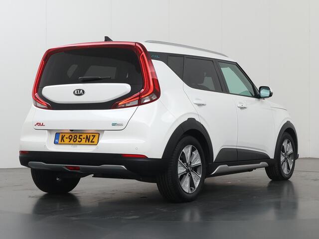 KIA SOUL e-Soul ExecutiveLine 64 kWh | Harman/Kardon Audio | Head Up display | Adaptieve Cruise Control | Stoelverwarming | Navigatie | Achteruitrijcamera | Apple Carplay