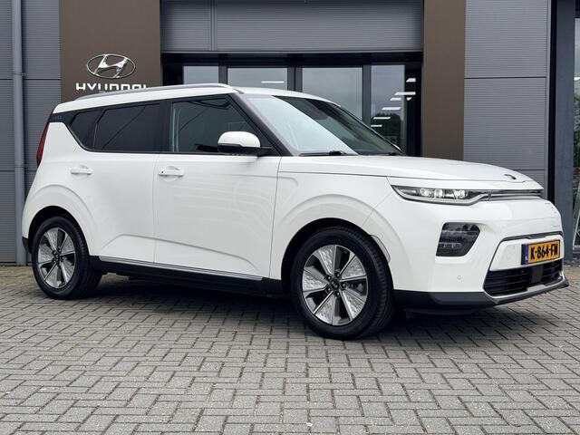 KIA SOUL e-Soul DynamicPlusLine 39.2 kWh / 276 KM WLTP / SOH 100% / Stoel- & Stuurverwarming / Achteruitrijcamera / Navigatie / LED Verlichting / 1 Fase /