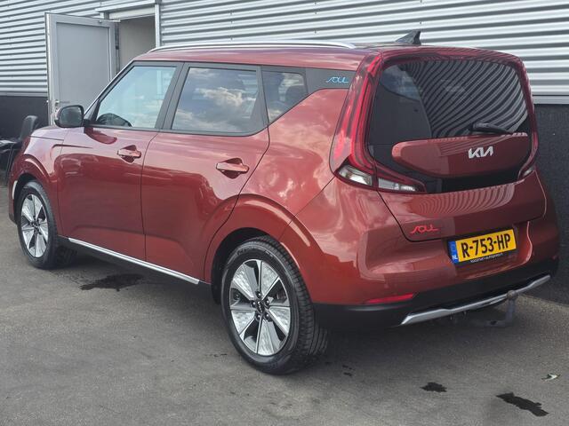 KIA SOUL e-Soul DynamicPlusLine 64 kWh Navigatie, Trekhaak, Stoel- & stuurwiel verwarmd, Achteruitrijcamera