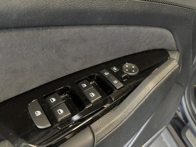 KIA SPORTAGE 1.6 T-GDi Hybrid GT-PlusLine Black Edition
