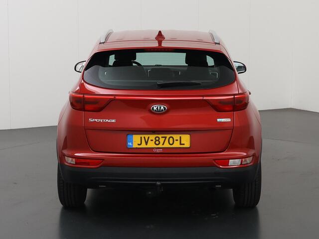 KIA SPORTAGE 1.6 GDI ComfortLine Navigator | Trekhaak | Navigatiesysteem | Parkeercamera | Lederen Stuurwiel | Airco |