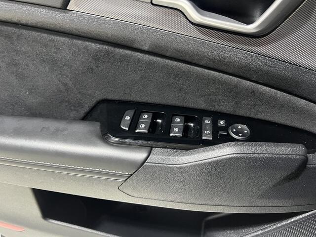 KIA SPORTAGE 1.6 T-GDi Hybrid GT-Line schuif / kantel dak, Apple Carplay/Android Auto, Stoel en stuur verwarming.