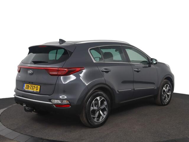 KIA SPORTAGE 1.6 GDI DynamicLine - Trekhaak - Voorstoelen in hoogte verstelbaar - Navigatie - Hoge instap - Fabrieksgarantie tot 04-2026