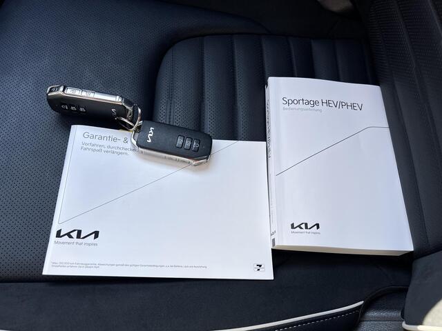 KIA SPORTAGE 1.6 T-GDi PHEV 265 Hybrid AWD GT Plus-Line Autom. / Dealer onderhouden / Fabrieksgarantie tot 30-06-2029 / 1.350 kg trekgewicht / EAER 70 km / Stuur-, stoel- en achterbankverwarming / Stoelventilatie /