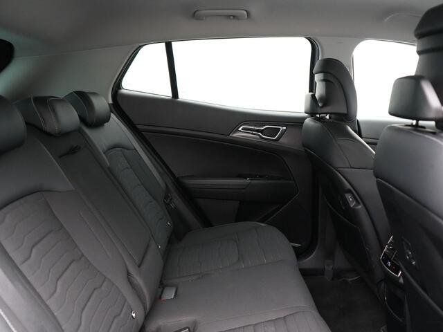 KIA SPORTAGE 1.6 T-GDi AWD Dynamic Line Plug In Hybrid 265pk Dealer O.H PHEV | Adaptive Cruise | Widescreen | Camera | Lederen Sportstoelen Verwarmd | Apple Carplay | Navigatie | Stuur Verwarmd | Virtual | DAB |