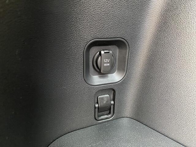 KIA SPORTAGE 1.6 T-GDi Hybrid DynamicLine Navigatie, Parkeersensoren, Climate control, Achteruitrijcamera, Adaptieve cruise control, Fabrieksgarantie, BTW-auto