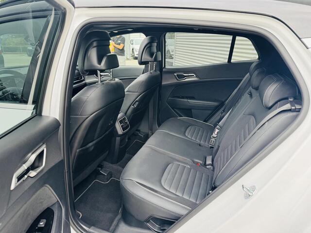 KIA SPORTAGE 1.6 T-GDi Hybrid GT-PlusLine Panoramadak | Stoel&Stuurverw. | 360 Camera | 1360kg trekgewicht !