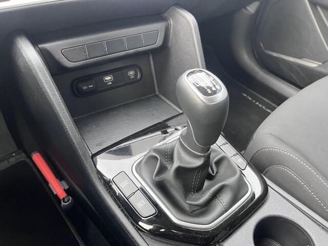 KIA SPORTAGE 1.6 T-GDi MHEV ComfortLine | Trekhaak | Achteruitrijcamera | Climate Control | 1e Eigenaar