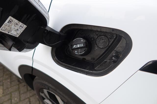 KIA SPORTAGE 1.6 T-GDi Plug-in Hybrid AWD DynamicLine 27dKM ! TREKHAAK