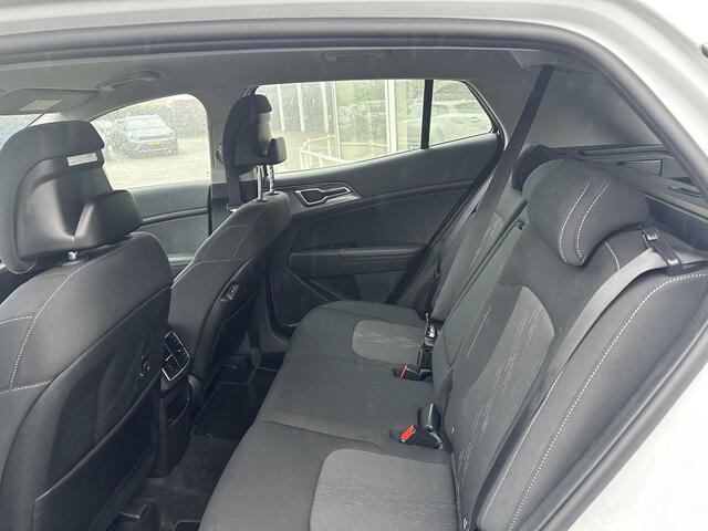 KIA SPORTAGE 1.6 T-GDi MHEV DynamicLine BTW auto, Trekhaak, 1e eigenaar, slechts 17817 KM