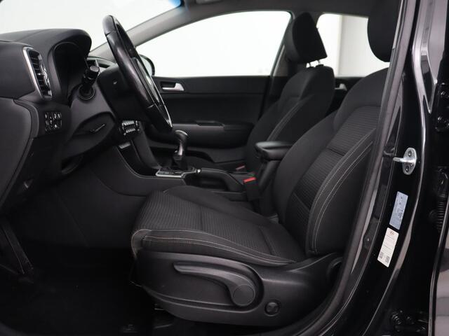 KIA SPORTAGE 1.6 GDI First Edition | Stoel & stuurverwarming | Camera | Navigatie | Achterbankverwarming | Bluetooth | Climate control | Bluetooth | Cruise control | Dodehoek detectie